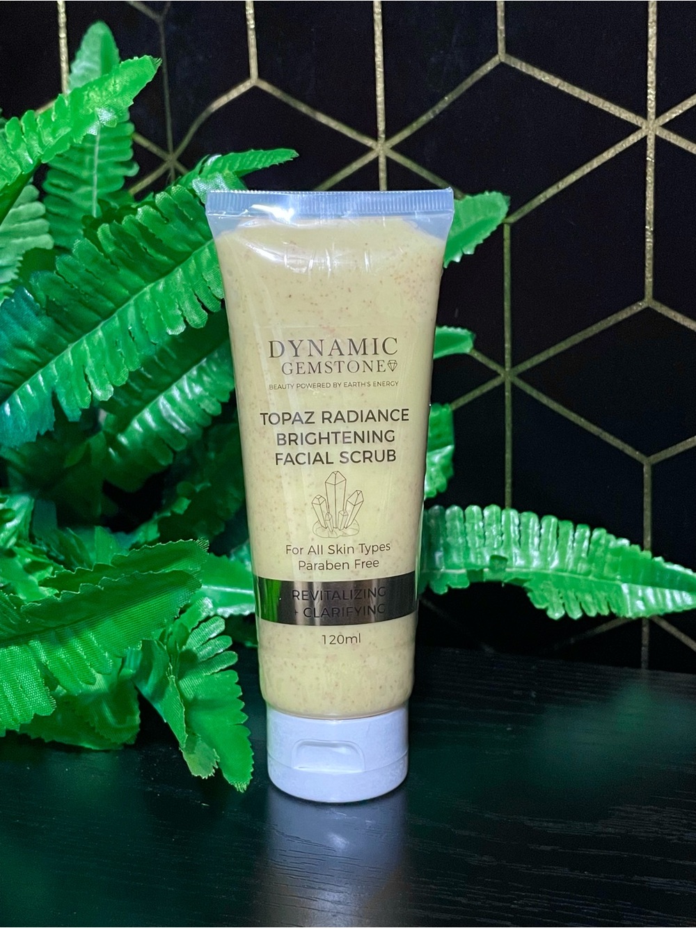 Dynamic Gemstone Topaz Radiance Brightening Facial Scrub